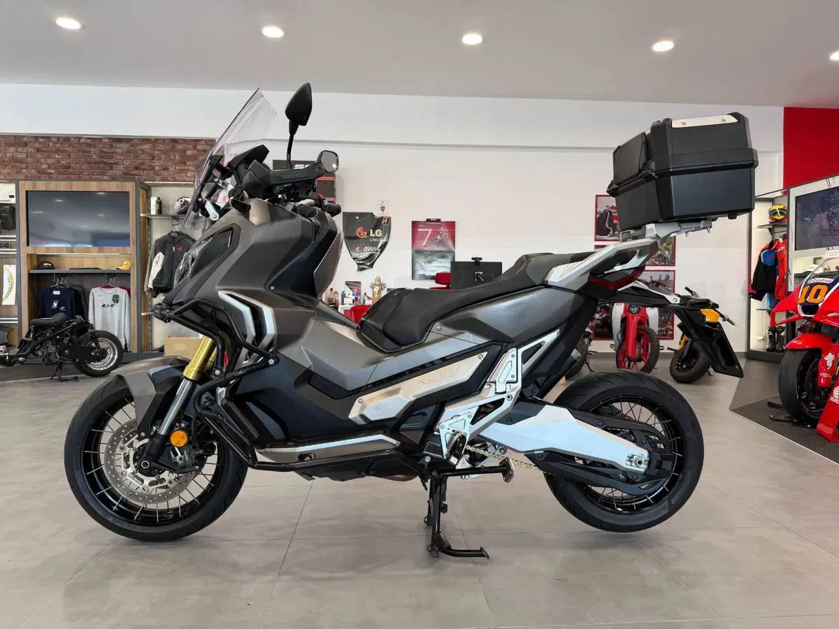 Honda X-ADV 750 (2017) (4)