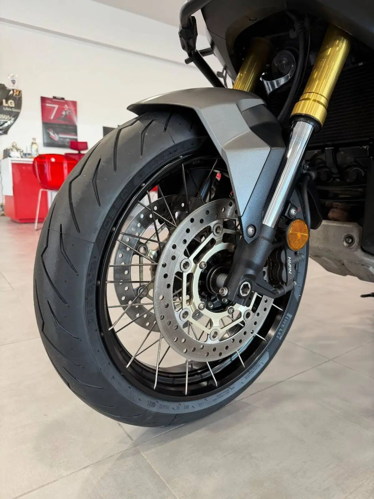 Honda X-ADV 750 (2017) (13)
