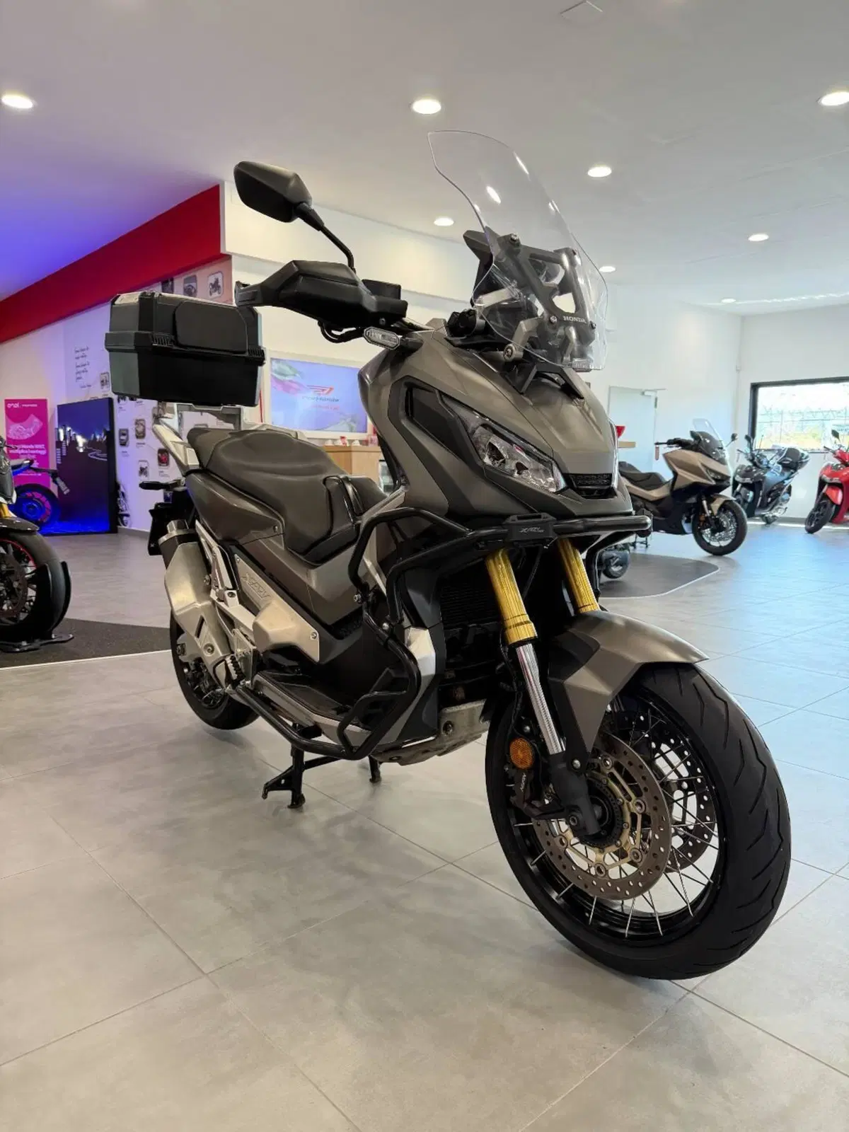 Honda X-ADV 750 (2017) (6)