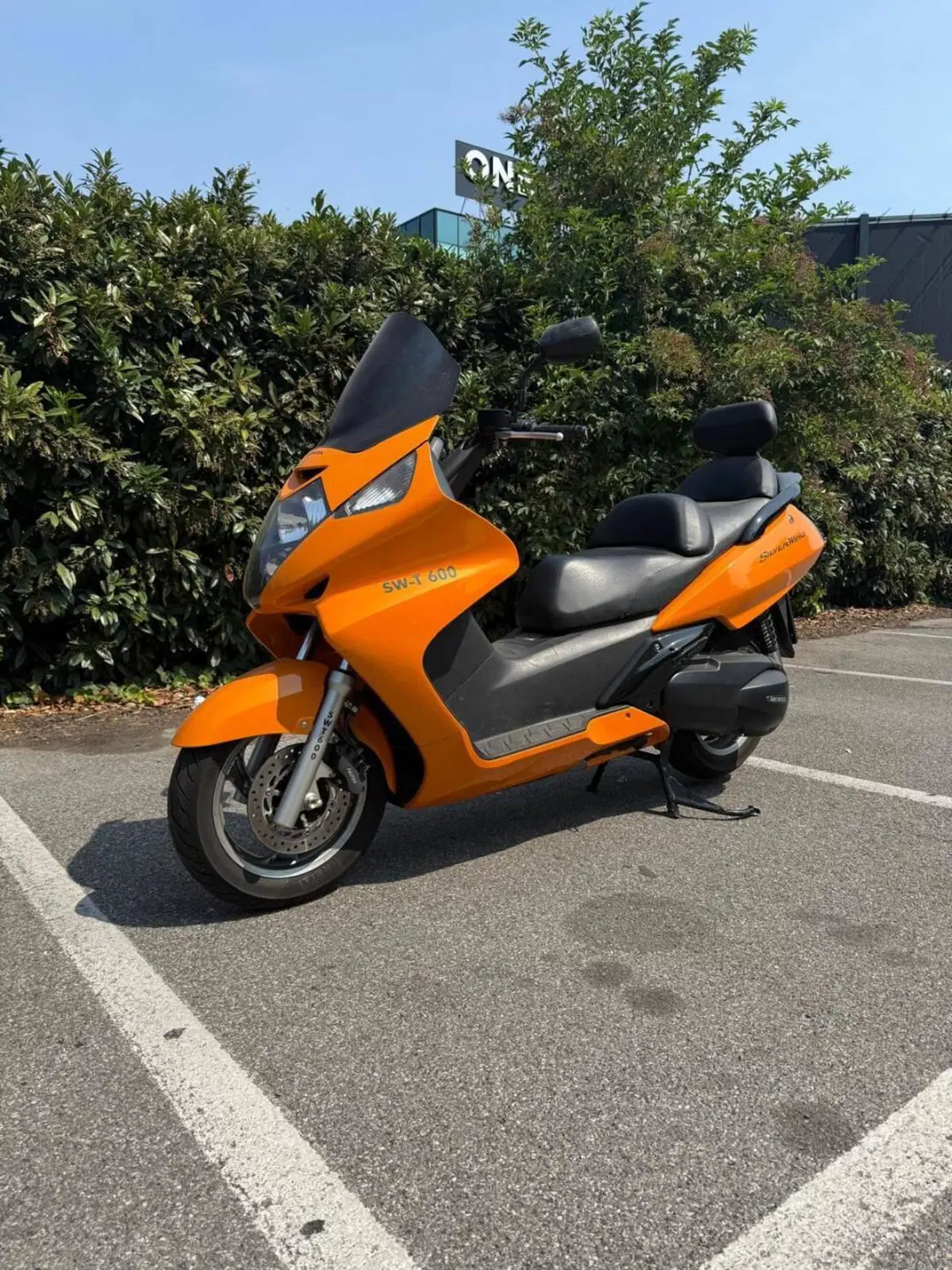 Honda Silver Wing 600 (2001 - 05) (2)
