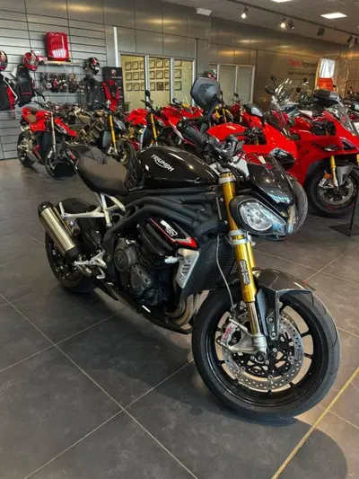 Triumph Speed Triple 1200 RS (2021 - 24) usata