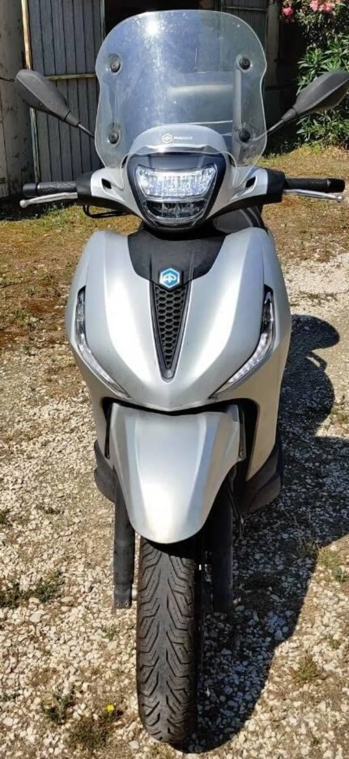 Piaggio Beverly 300 S ABS-ASR (2021 - 25) (4)