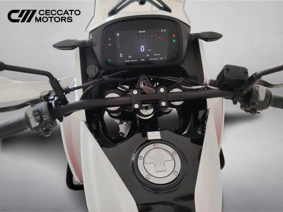Moto Morini X-Cape 650 (2021 - 26) (14)