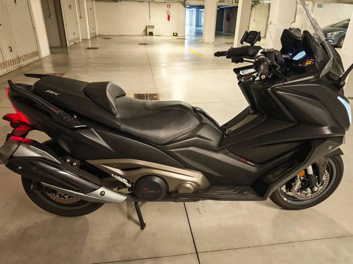 Kymco AK 550 ETS (2021 - 26) (5)