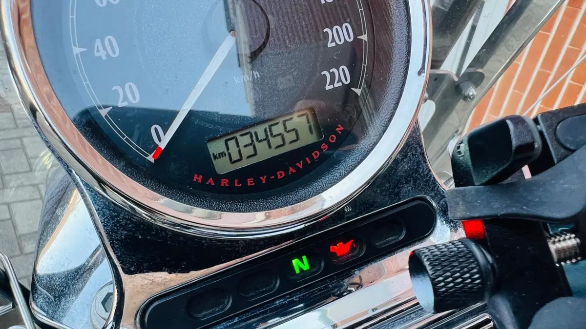 Harley-Davidson 1200 SuperLow (2014 - 16) - XL 1200T (3)