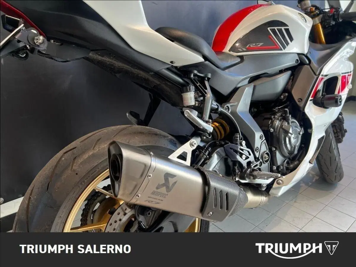 Yamaha YZF R7 (2021 - 25) (5)