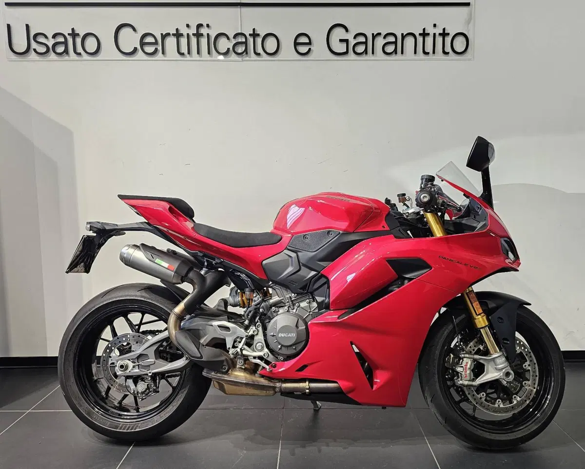 Ducati Panigale V2 S (2025 - 26) (2)