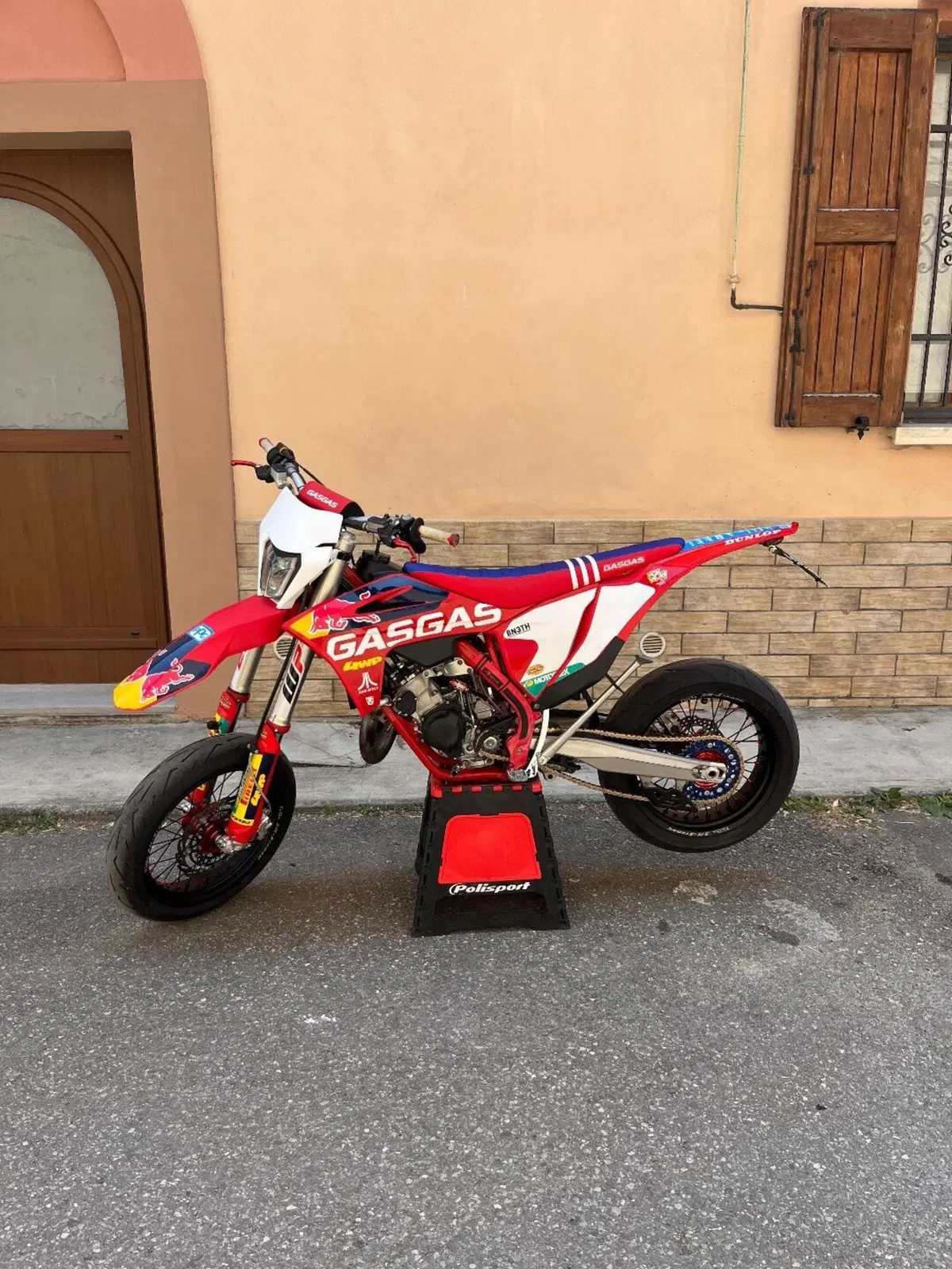 GASGAS MC 125 (2021) (3)