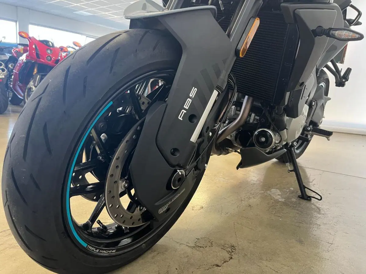CFMOTO 675NK (2025 - 26) (3)