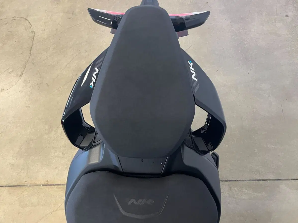 CFMOTO 675NK (2025 - 26) (8)