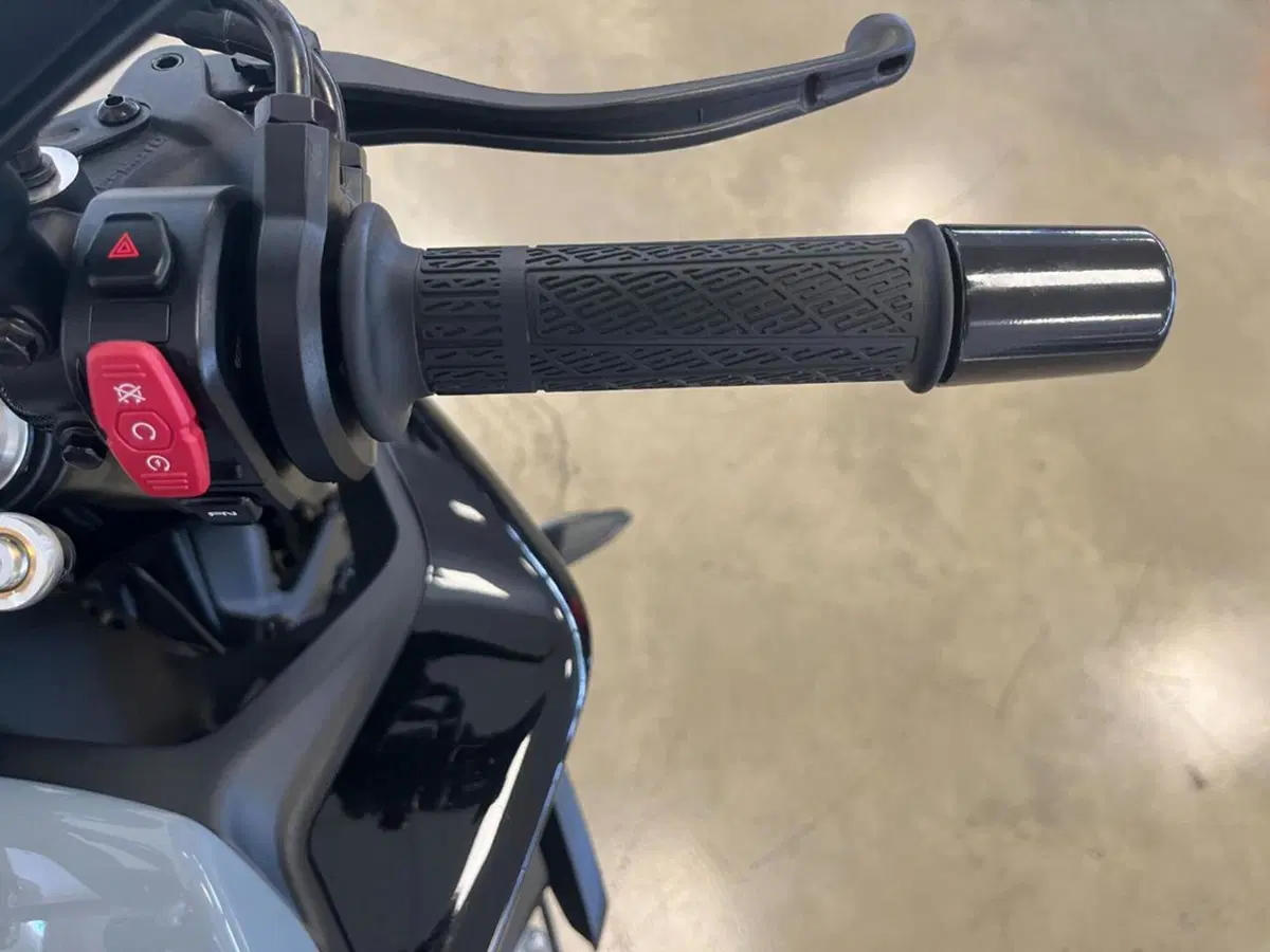 CFMOTO 675NK (2025 - 26) (12)