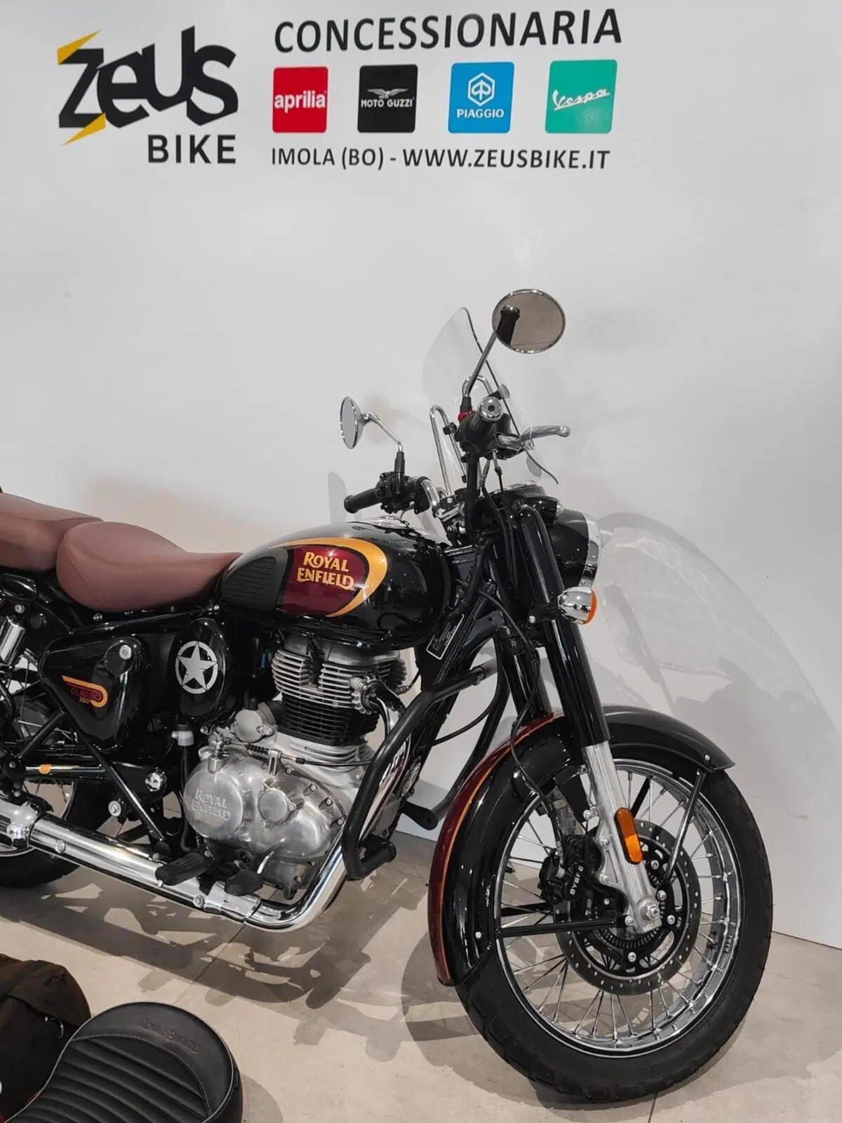 Royal Enfield Classic 350 (2021 - 26) (16)