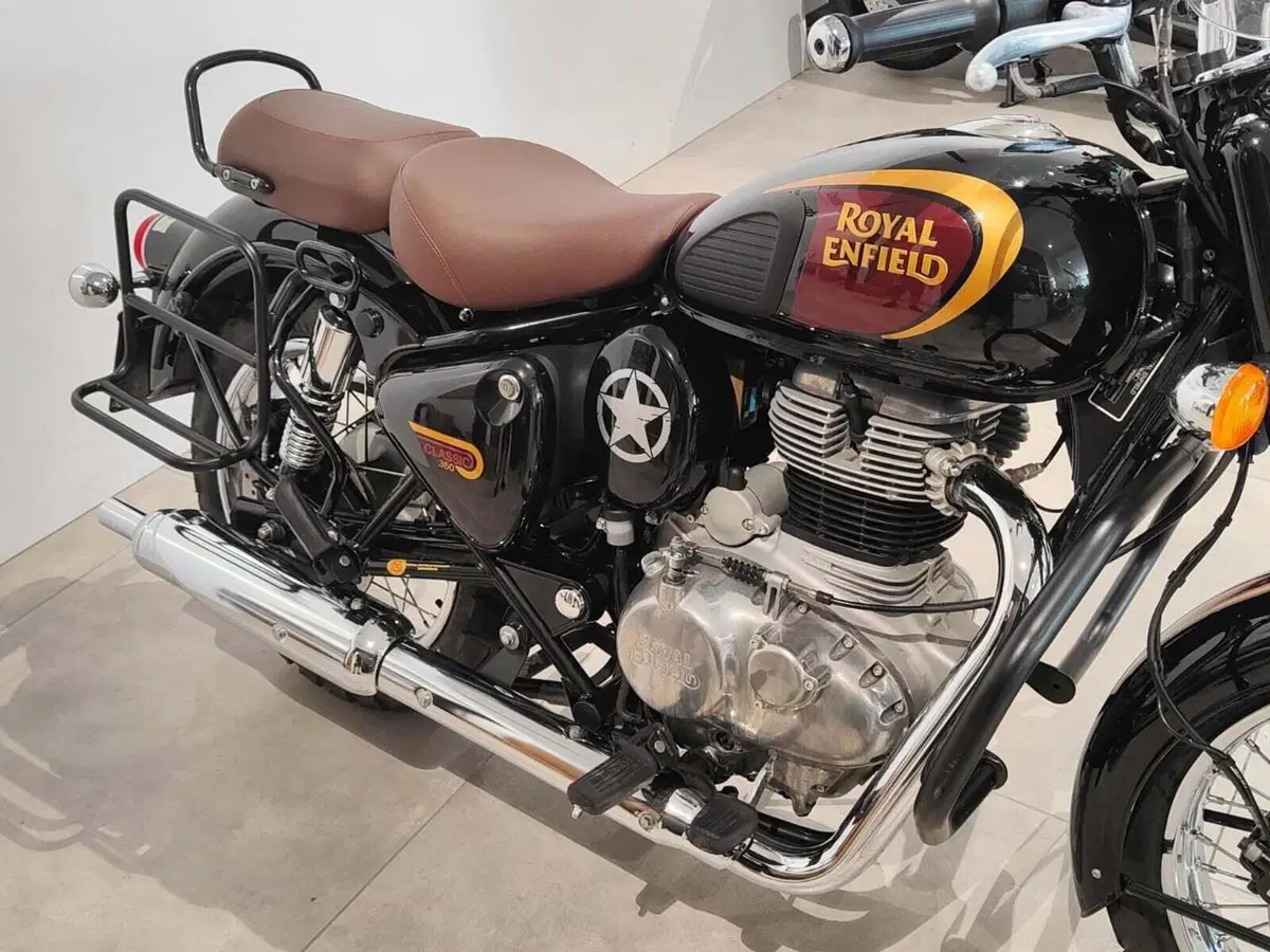 Royal Enfield Classic 350 (2021 - 26) (17)