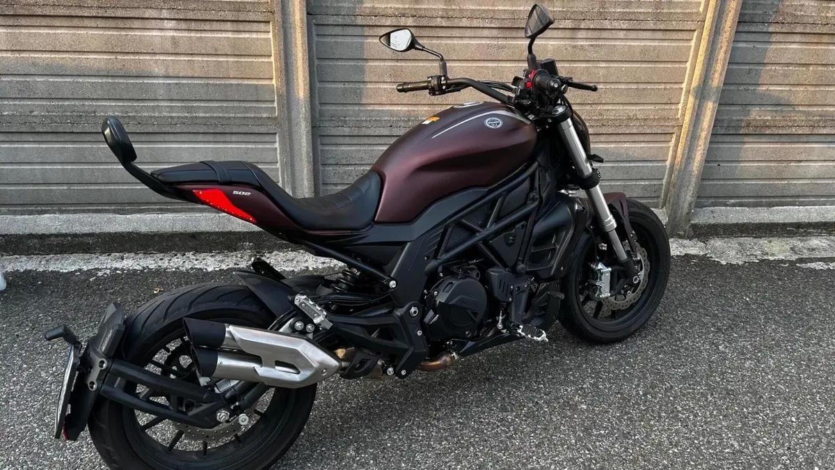 Benelli 502 C (2021 - 25)