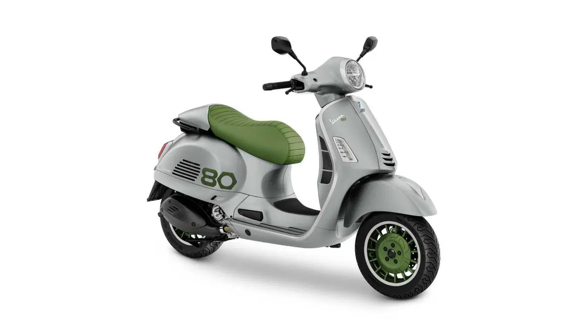 Vespa presenta Edizione Ottantesimo, tiratura limitata (11)