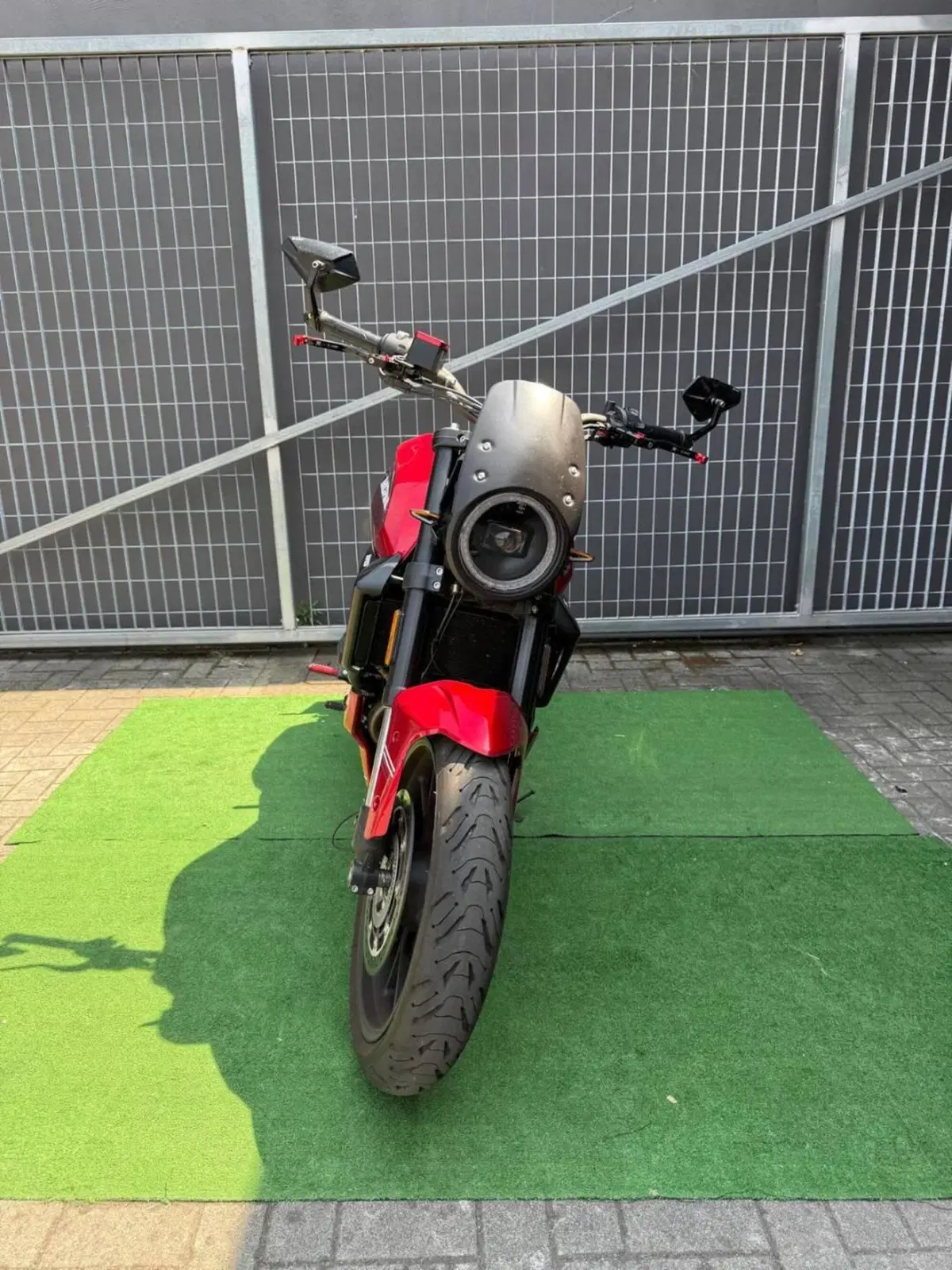 Moto Morini SEIEMMEZZO STR (2022 - 26) (4)
