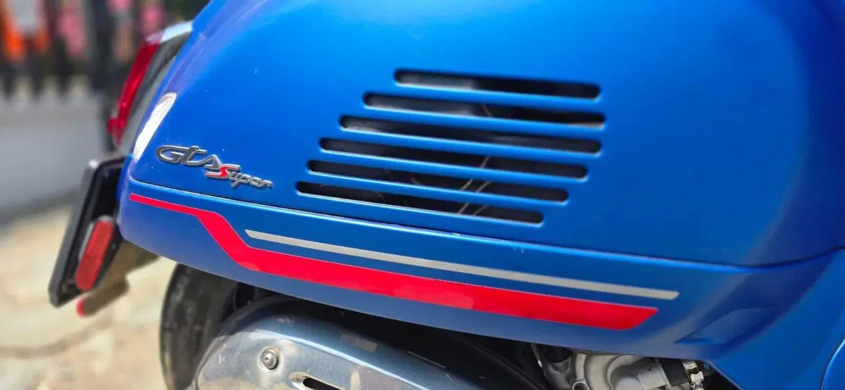 Vespa GTS 300 Super Sport Hpe (2021 - 22) (3)