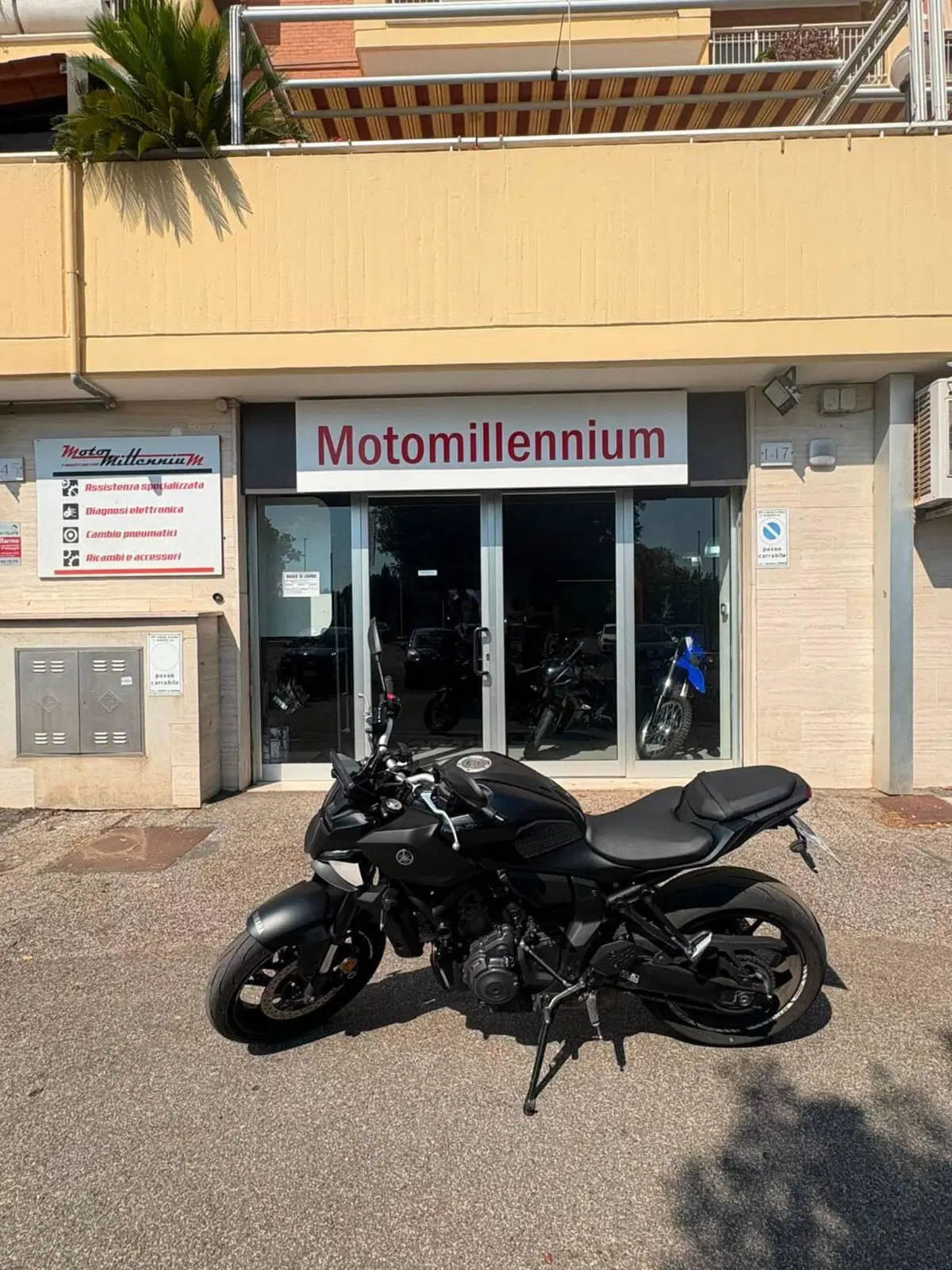 Yamaha MT-07 Pure (2023 - 25) (2)