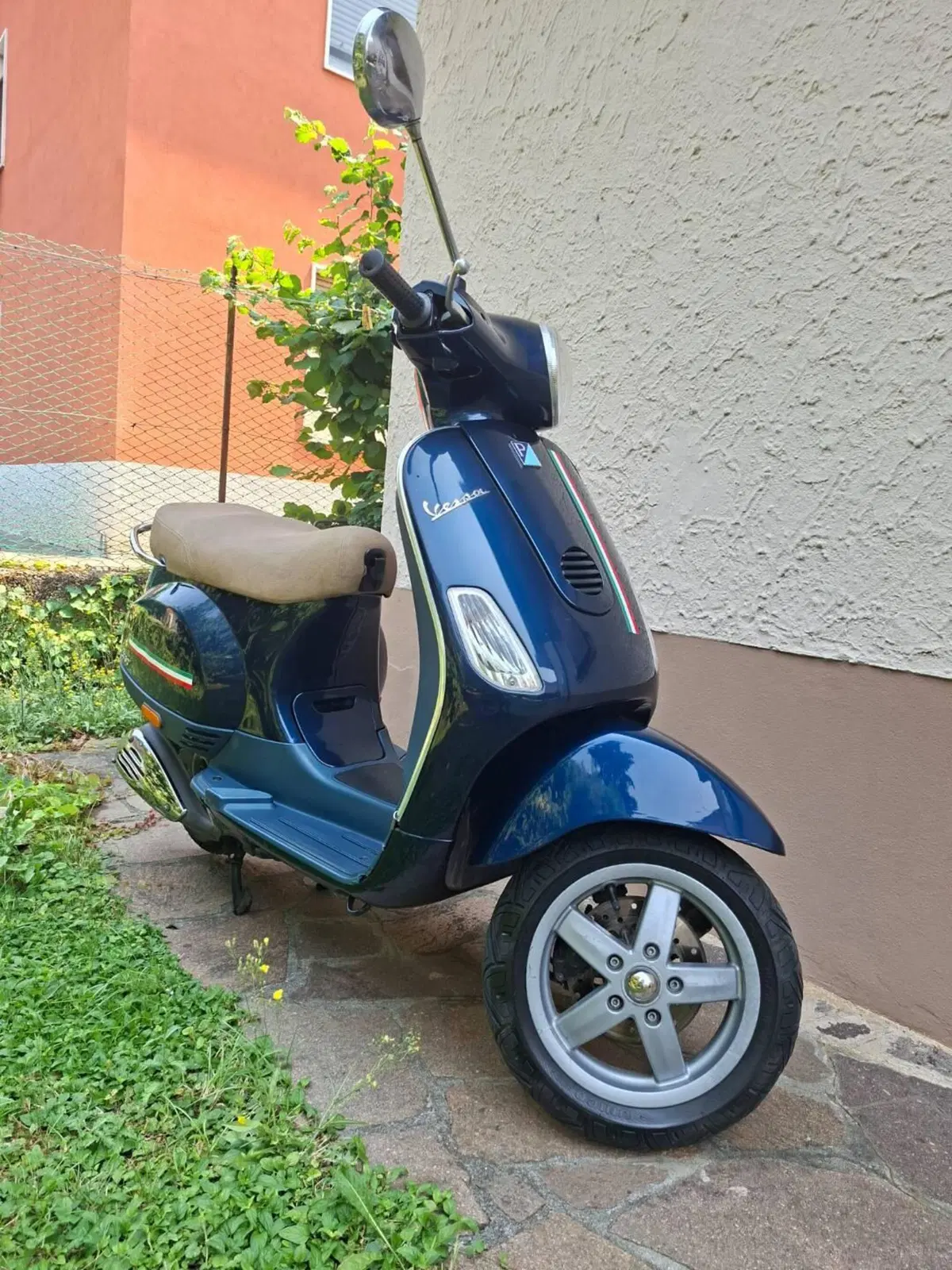 Vespa LX 50 (2005 - 08) (4)