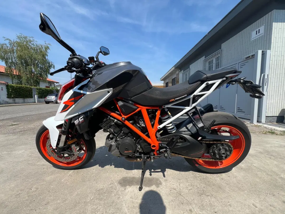 KTM 1290 Super Duke R ABS (2017 - 18) (2)