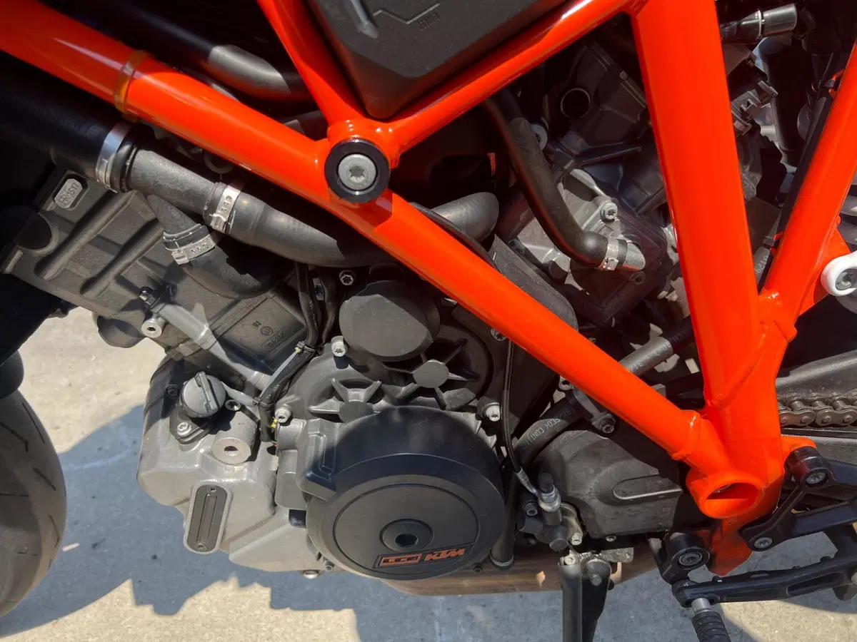 KTM 1290 Super Duke R ABS (2017 - 18) (14)