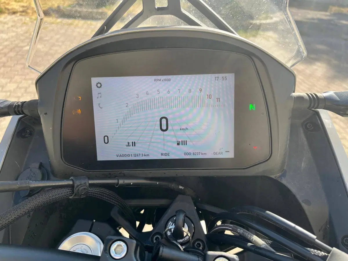 Moto Morini X-Cape 650 (2021 - 26) (4)