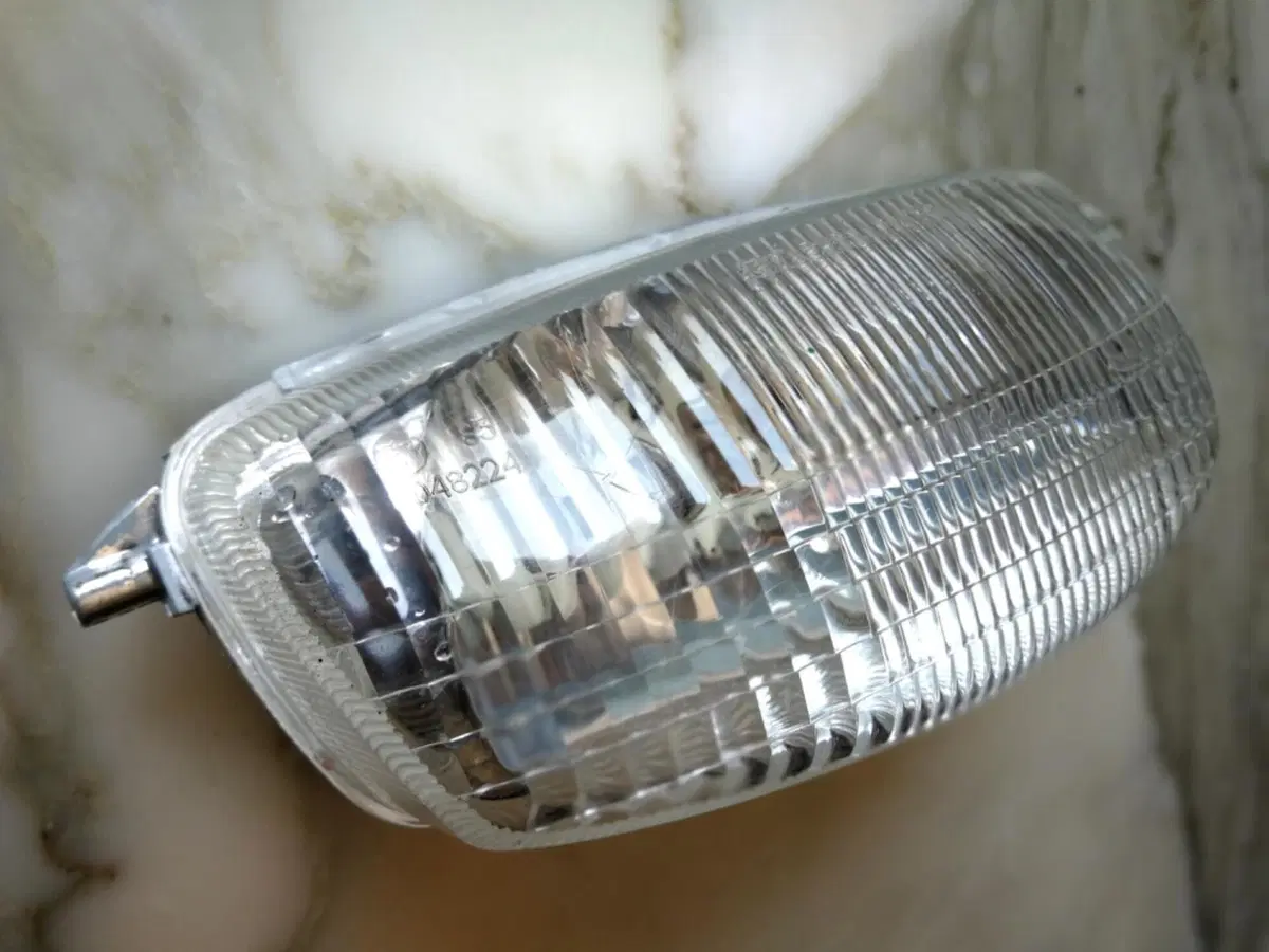 Faro Piaggio Zip 50 100 %