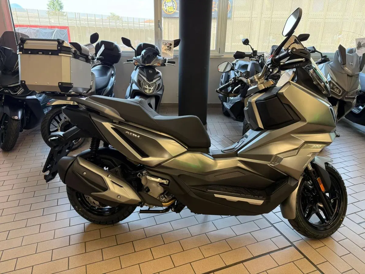 Sym ADX 300 (2024 - 26)
