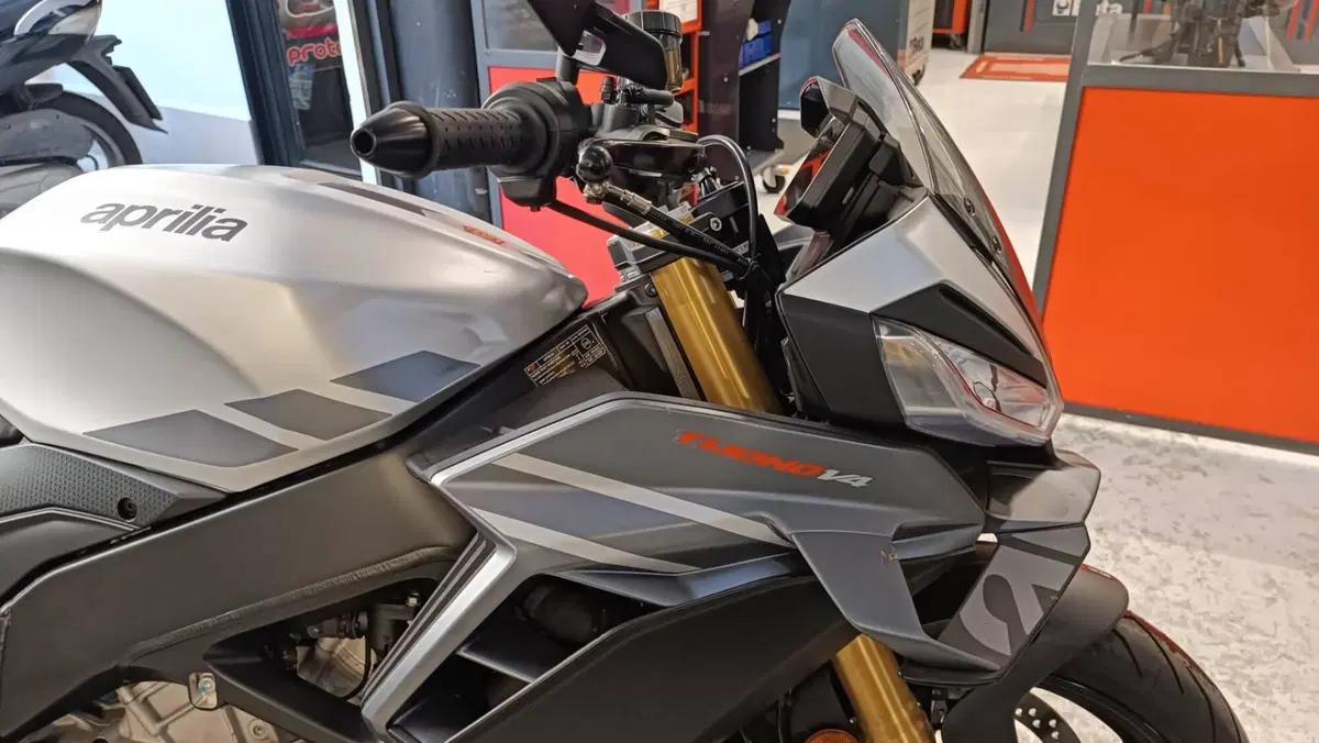 Aprilia Tuono V4 (2025 - 26) (11)