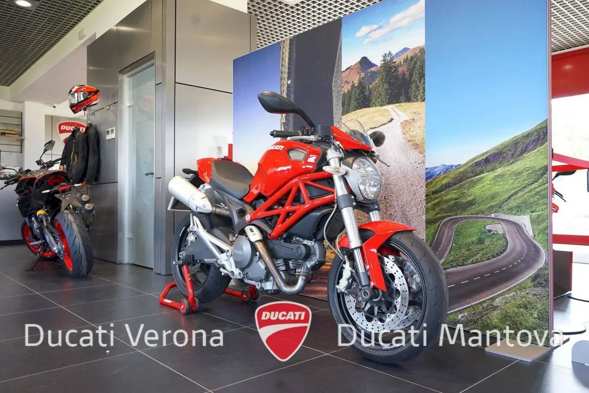 Ducati Monster 696 Plus (2007 - 14) (3)