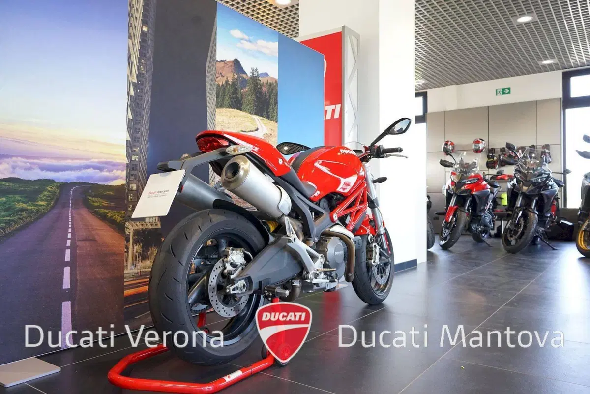 Ducati Monster 696 Plus (2007 - 14) (7)