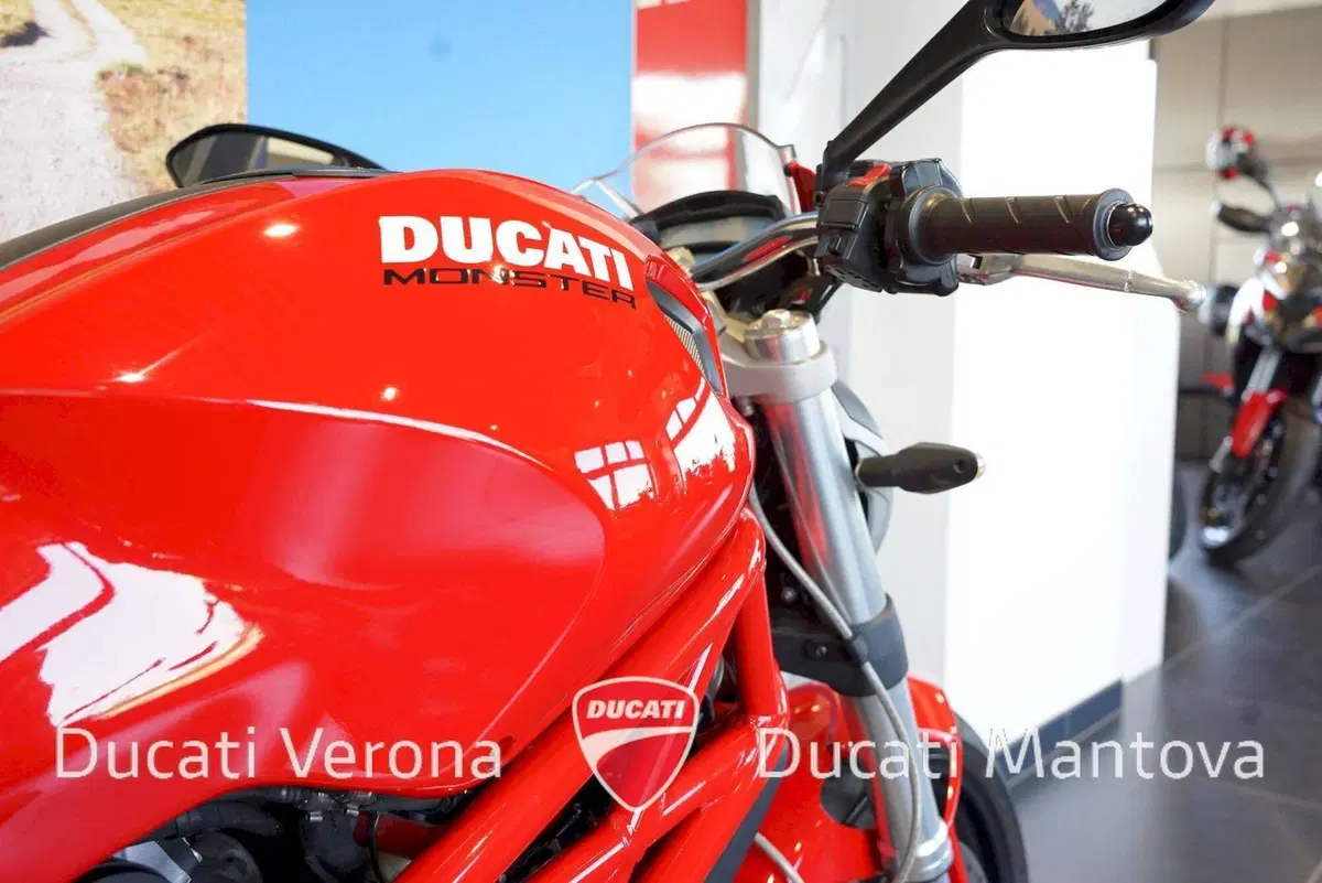Ducati Monster 696 Plus (2007 - 14) (16)