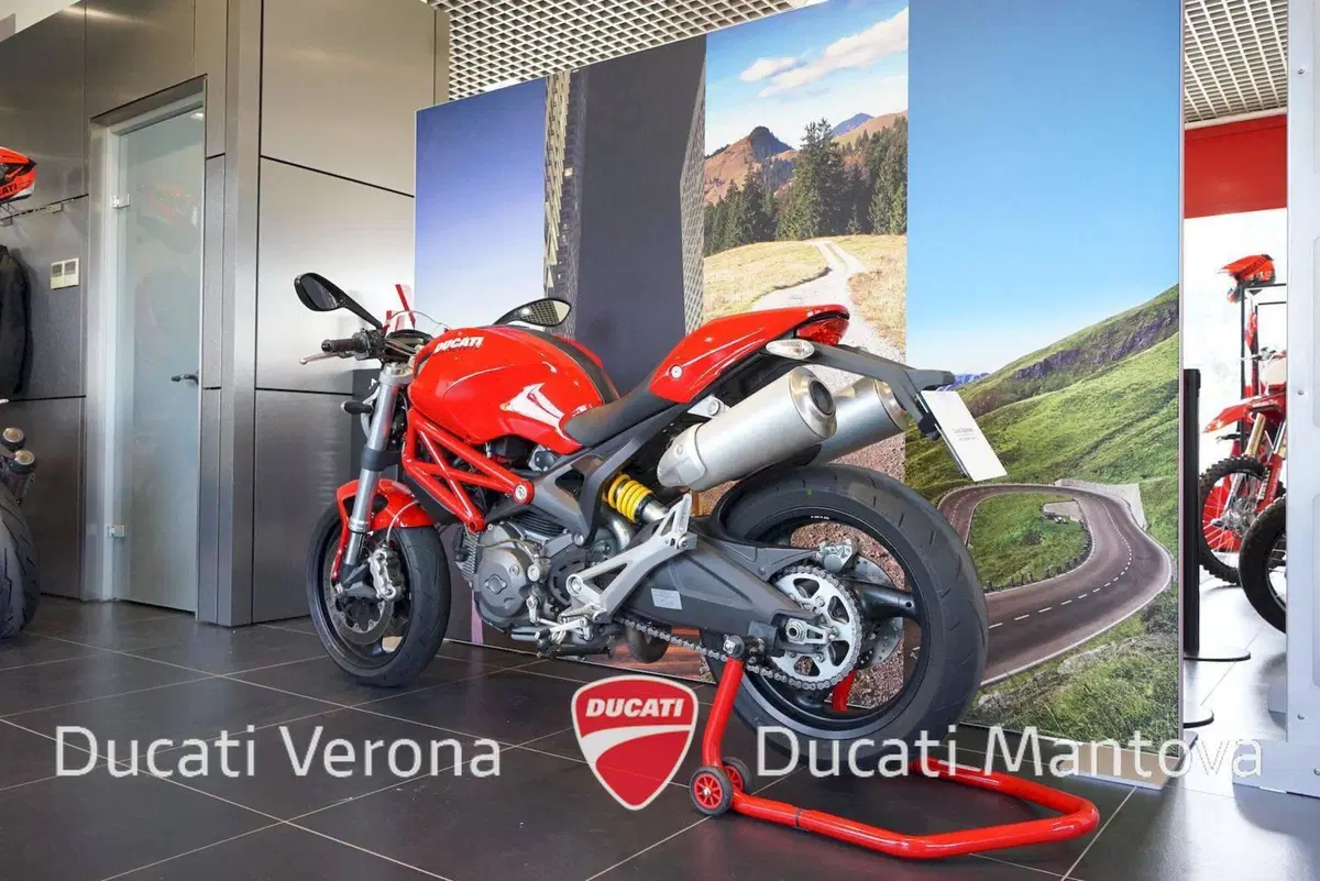Ducati Monster 696 Plus (2007 - 14) (9)