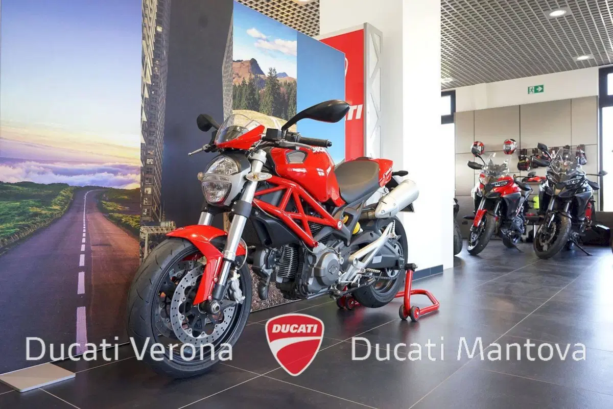 Ducati Monster 696 Plus (2007 - 14) (13)