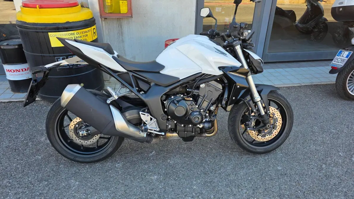 Honda CB 1000 Hornet (2025 - 26)