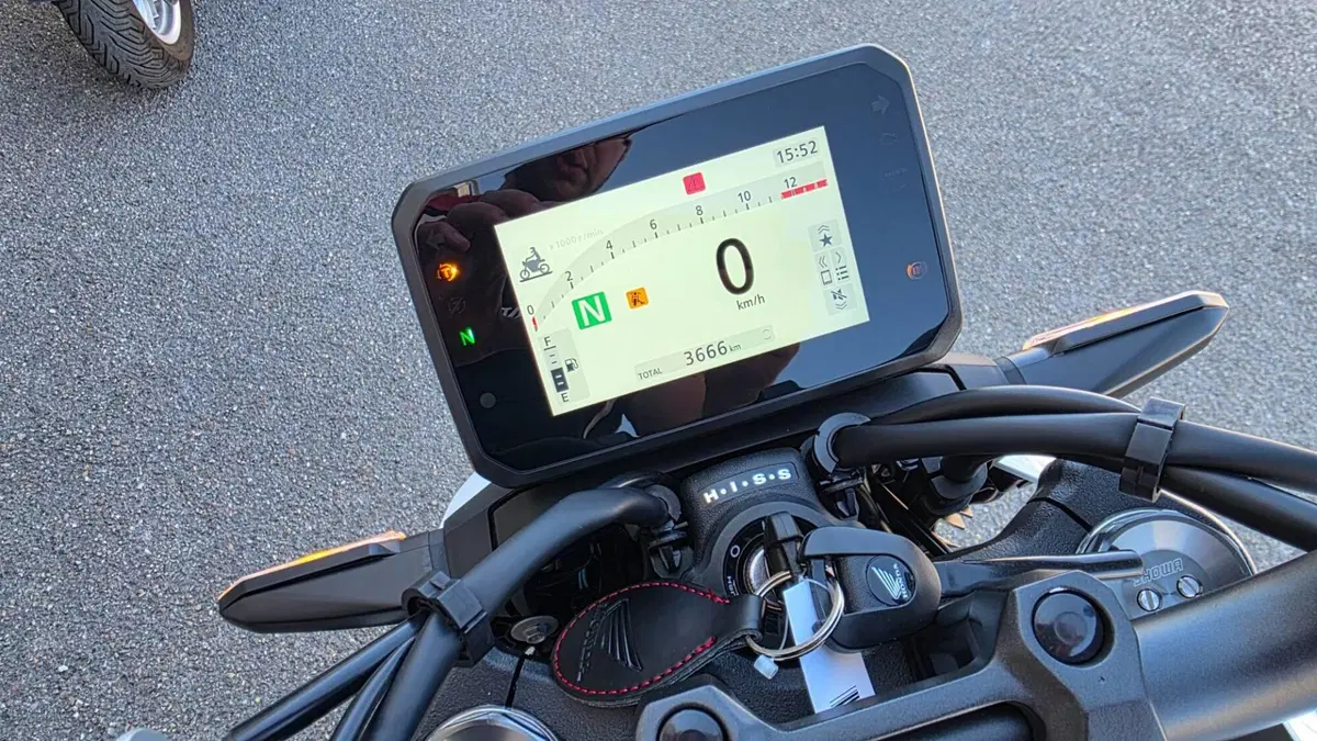 Honda CB 1000 Hornet (2025 - 26) (6)