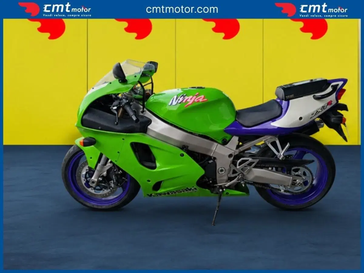 Kawasaki Ninja 750 ZX-7R (1996 - 00) (3)