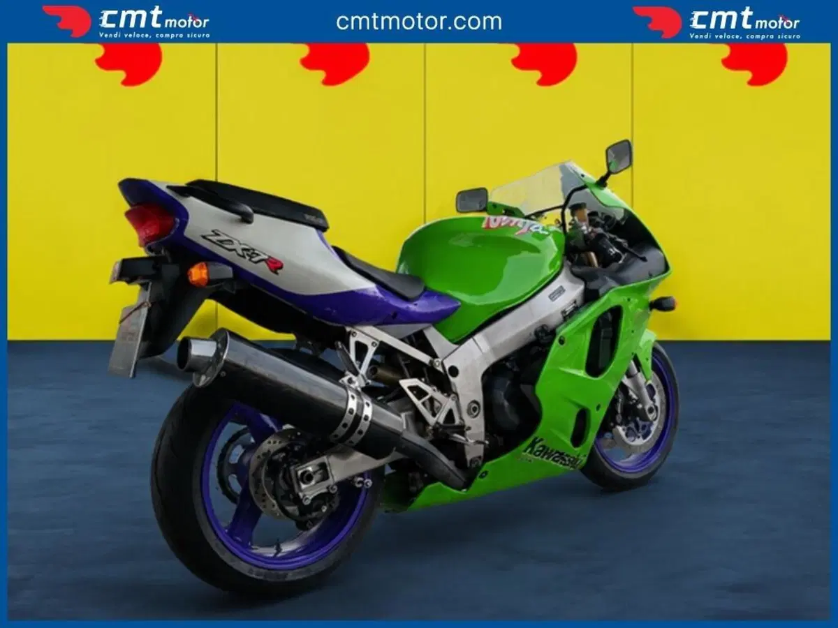 Kawasaki Ninja 750 ZX-7R (1996 - 00) (4)