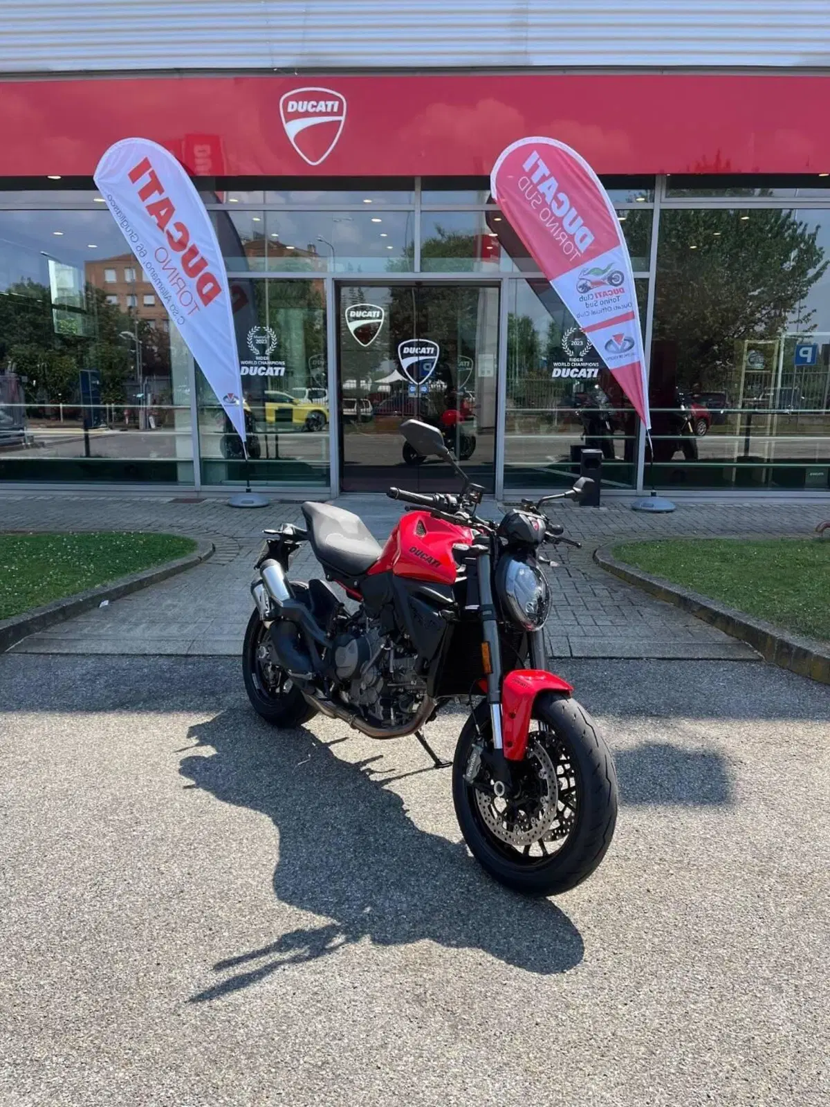 Ducati Monster 890 (2026)