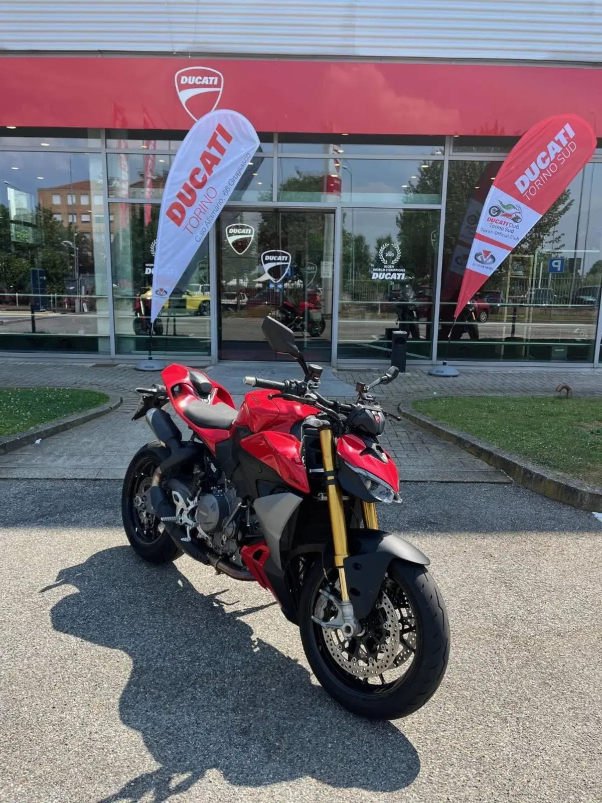 Ducati Streetfighter V2 S (2025 - 26) (2)