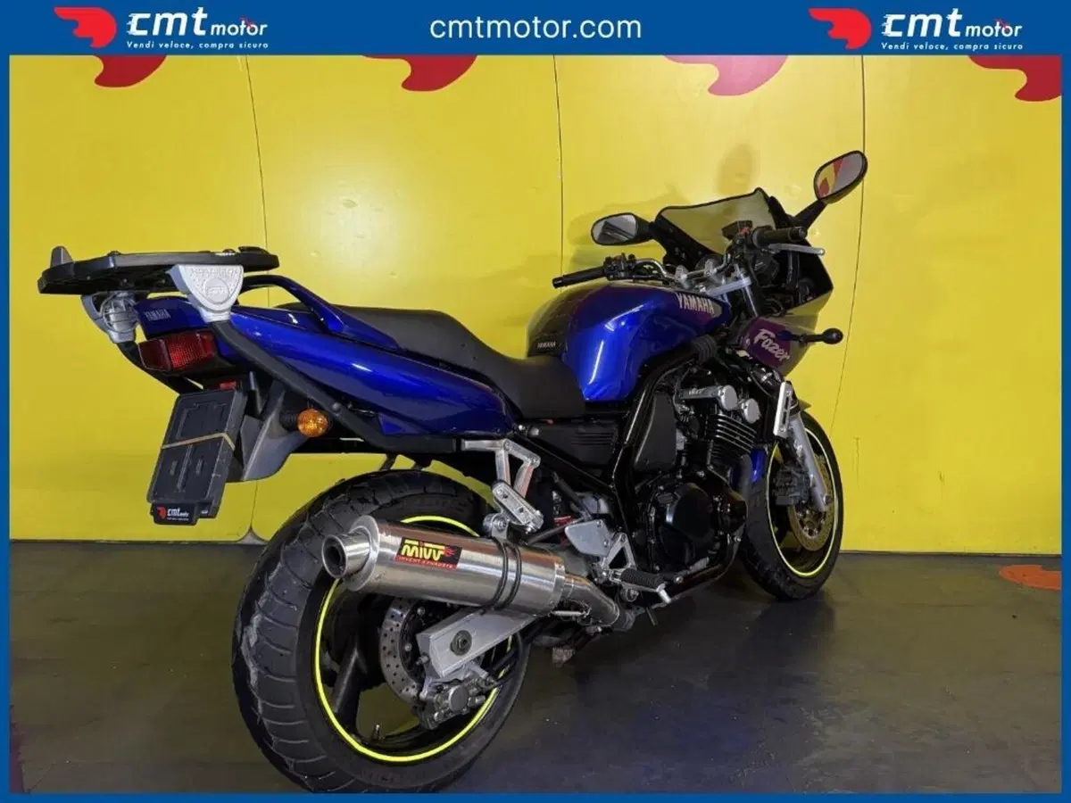 Yamaha FZS 600 Fazer (1998 - 01) (4)
