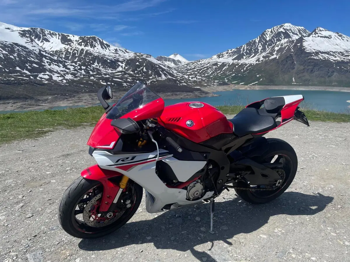 Yamaha YZF R1 (2017 - 19) (7)