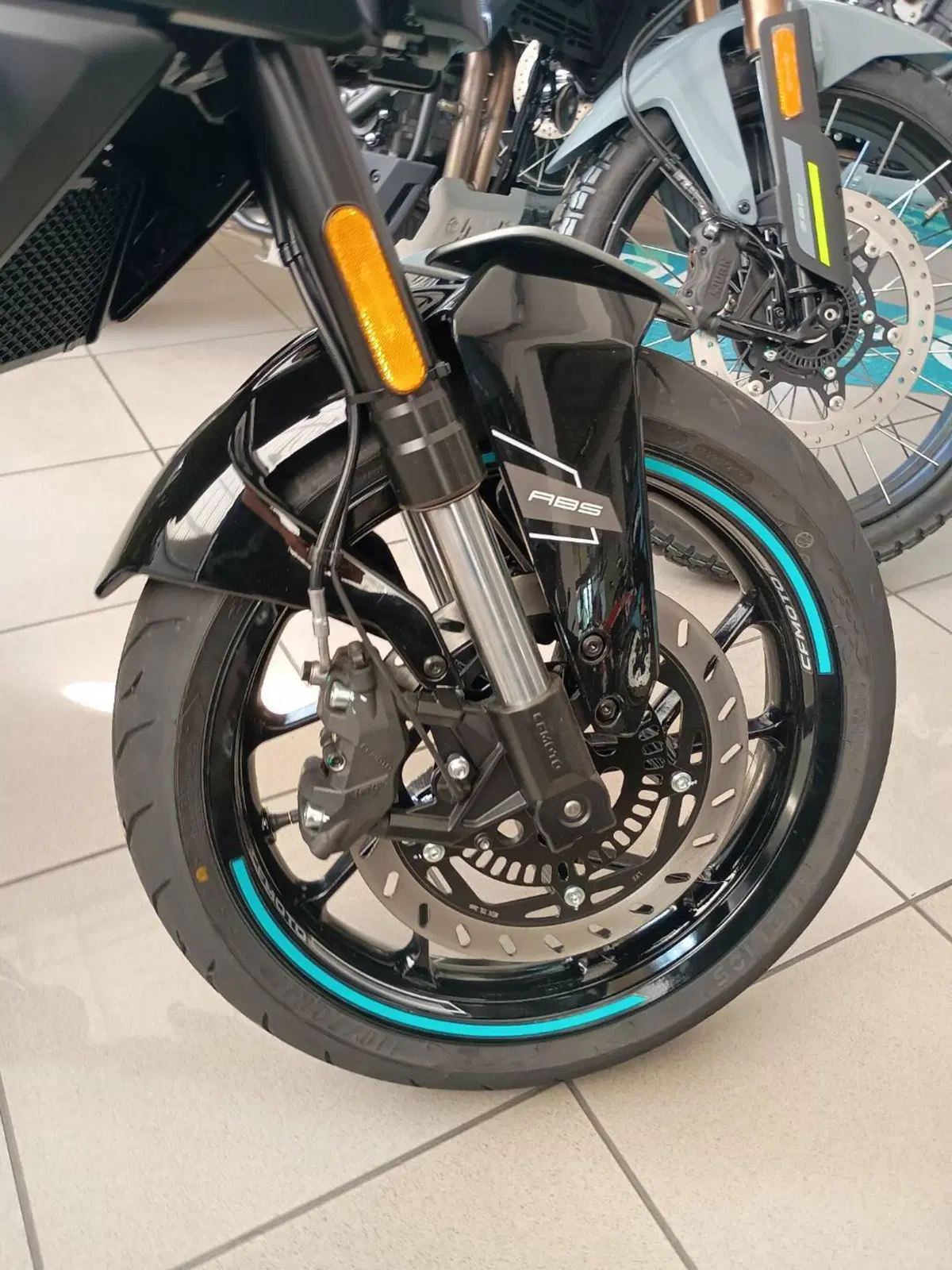CFMOTO 125NK (2025 - 26) (4)