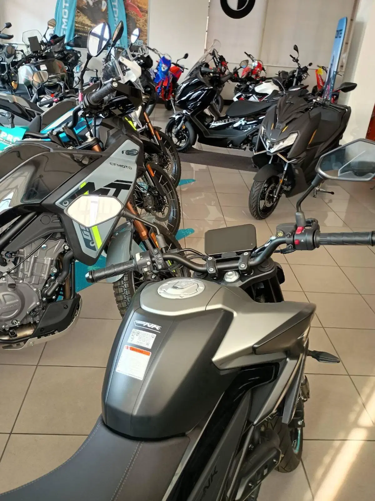 CFMOTO 125NK (2025 - 26) (5)