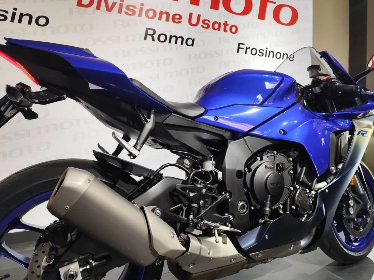 Yamaha YZF R1 (2020 - 25) (2)