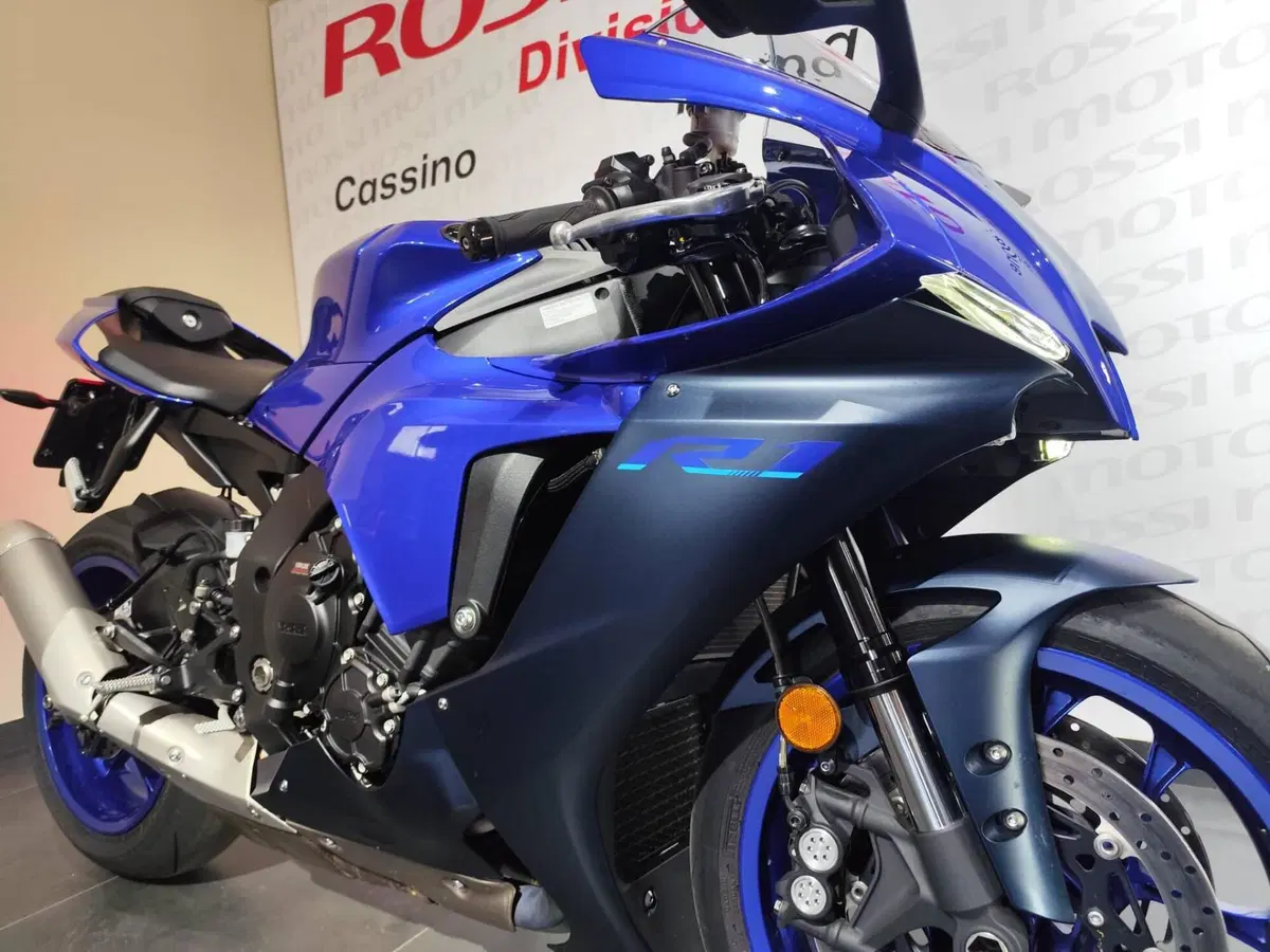 Yamaha YZF R1 (2020 - 25) (3)
