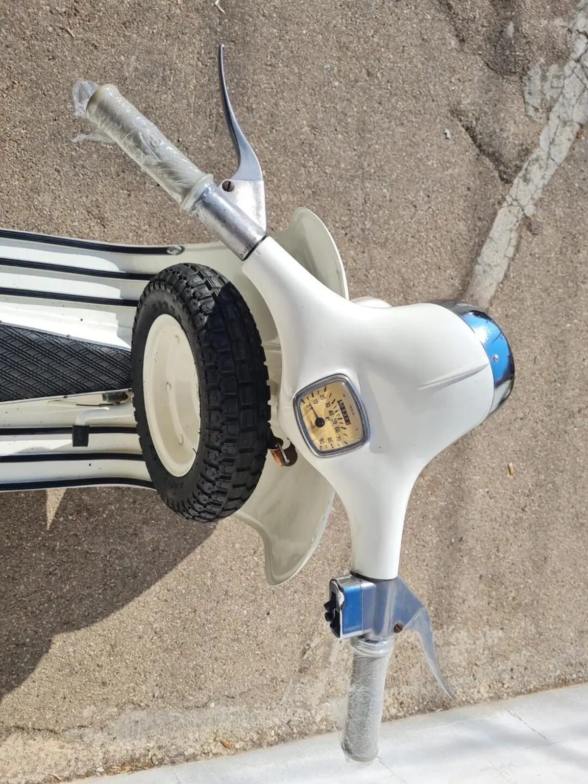 Piaggio Vespa 125 VNB (3)