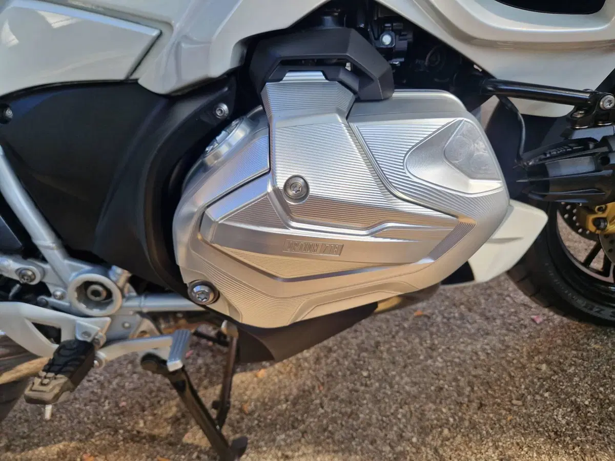 Bmw R 1250 RT (2021 - 25) (6)