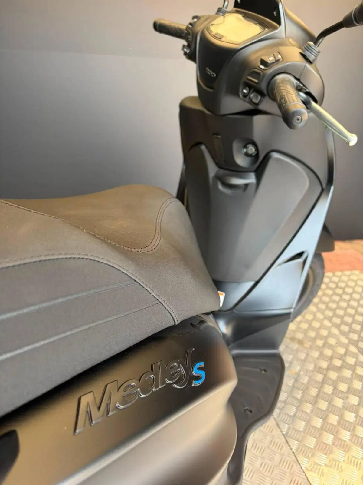 Piaggio Medley 200 S (2025 - 26) (10)