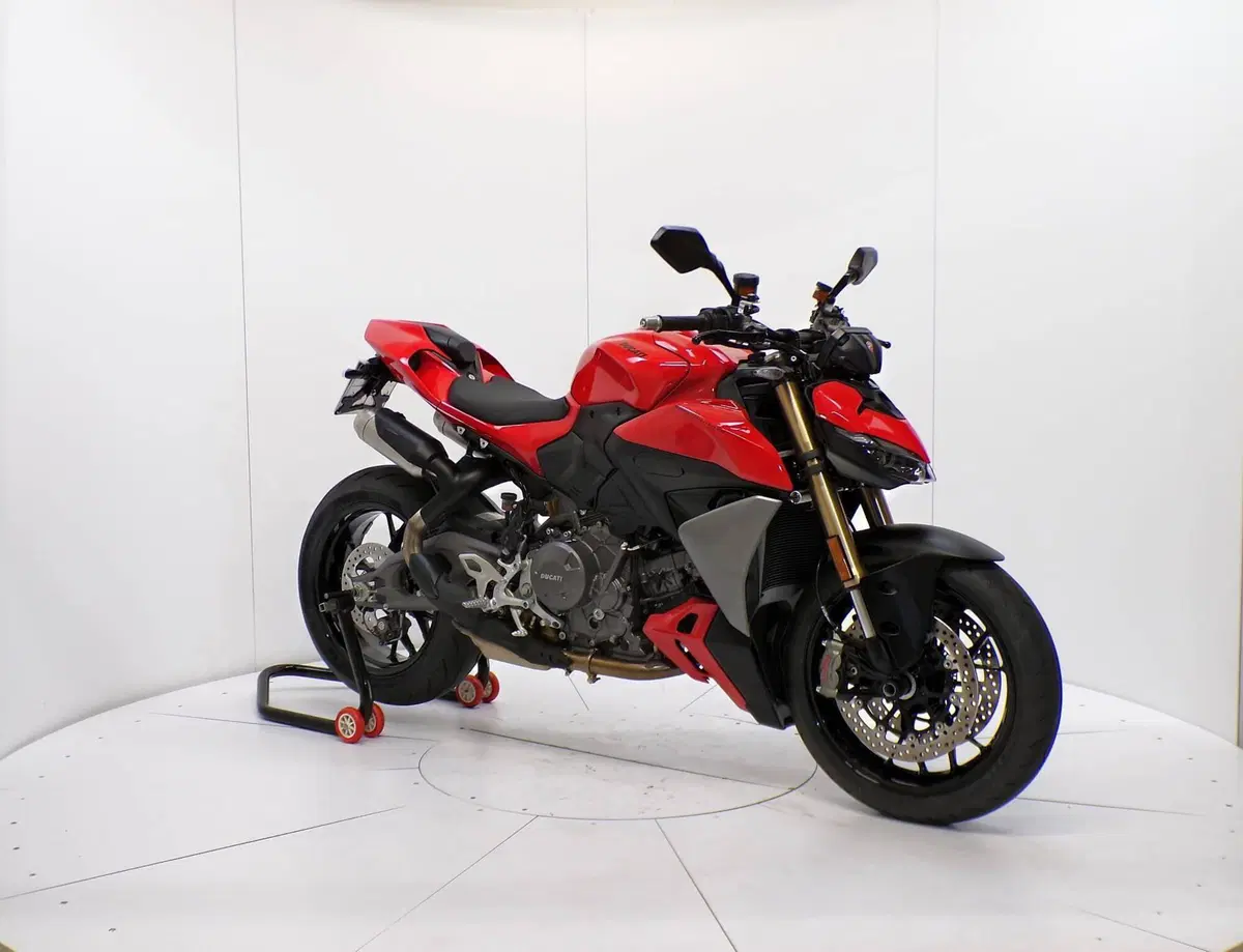 Ducati Streetfighter V2 (2025 - 26) (2)